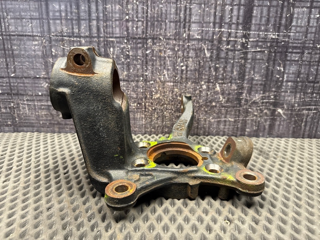 Поворотный кулак, 2370 рублей, Красноярск