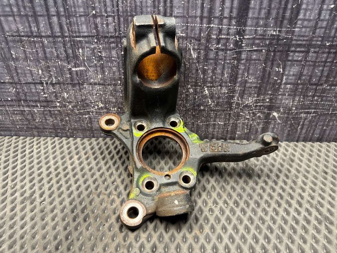 Поворотный кулак, 2370 рублей, Красноярск