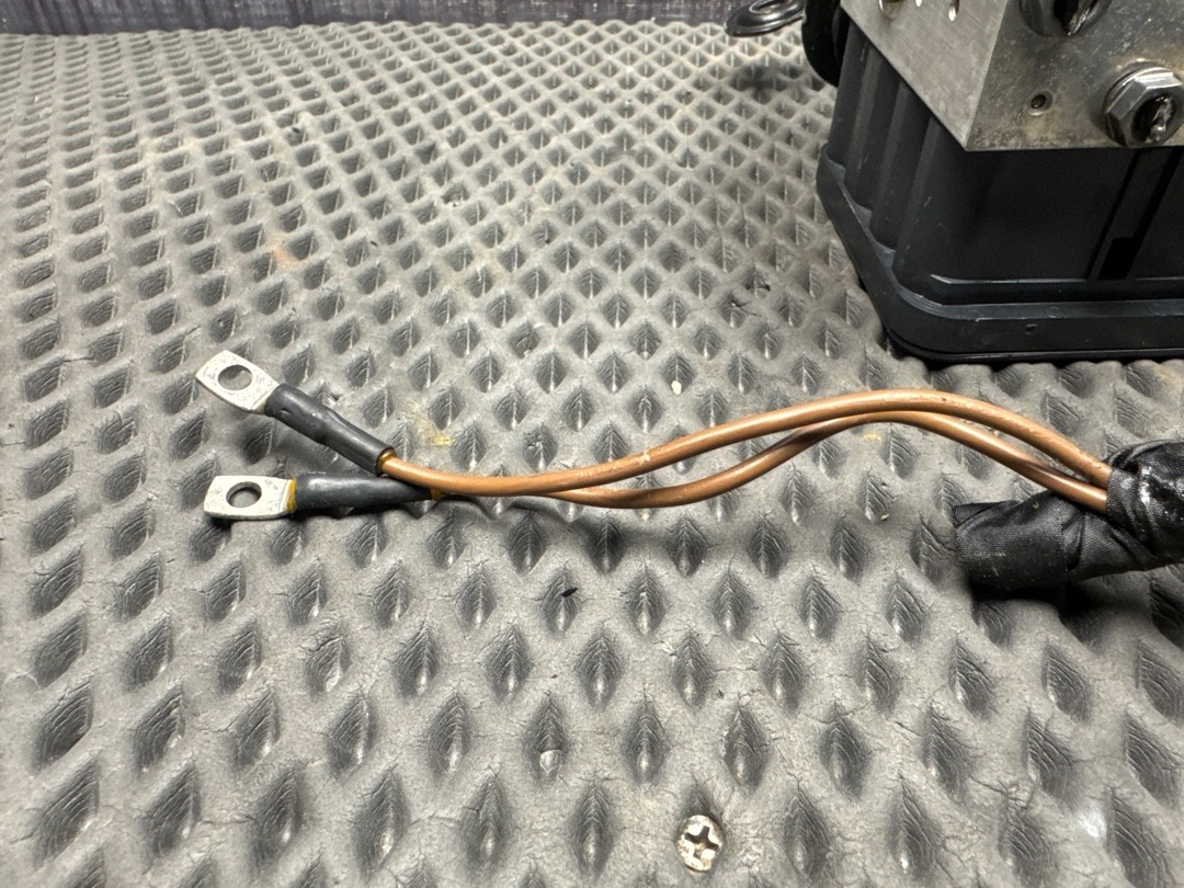 Блок ABS, 2320 рублей, Красноярск