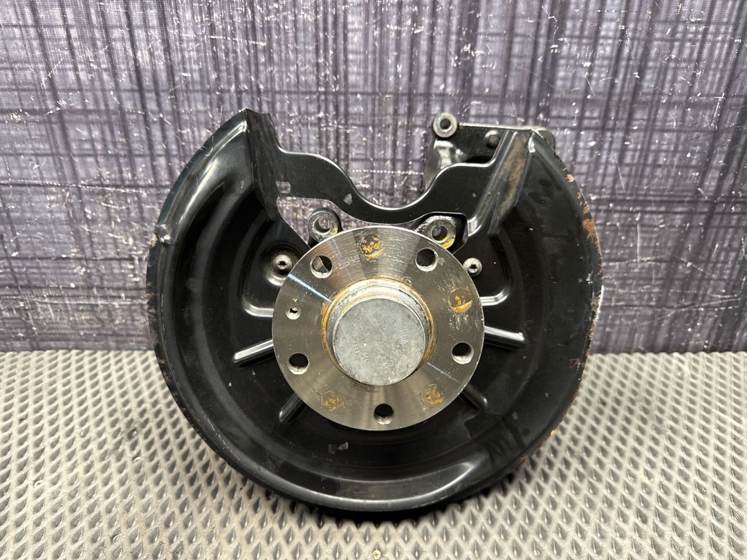 Поворотный кулак, 3680 рублей, Красноярск