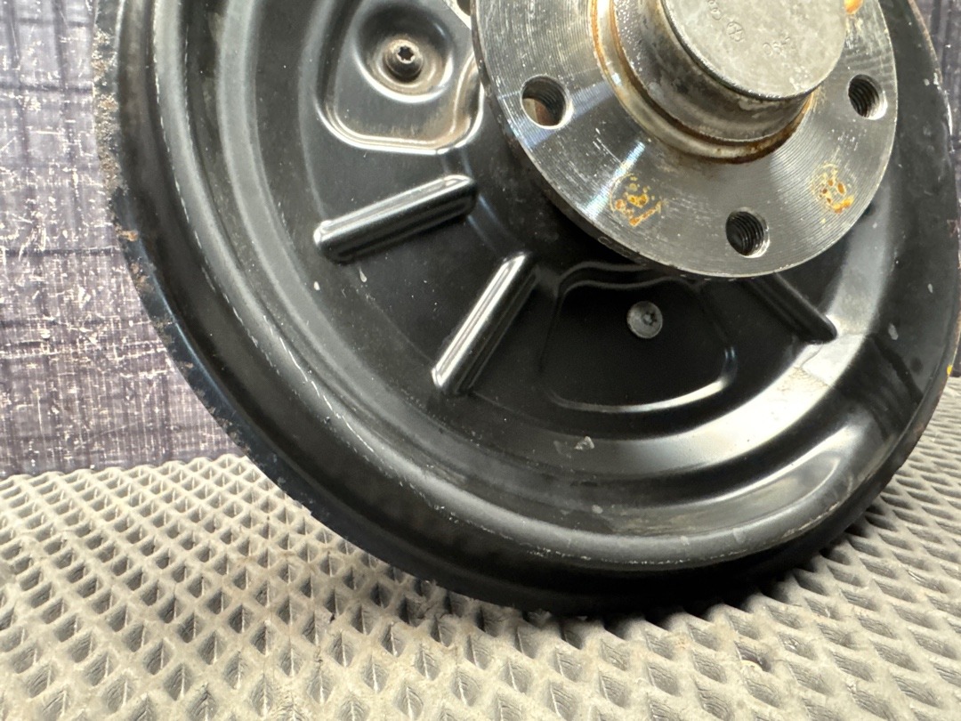 Поворотный кулак, 3680 рублей, Красноярск