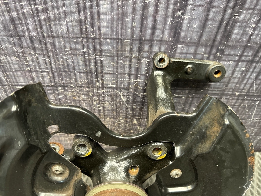 Поворотный кулак, 3680 рублей, Красноярск