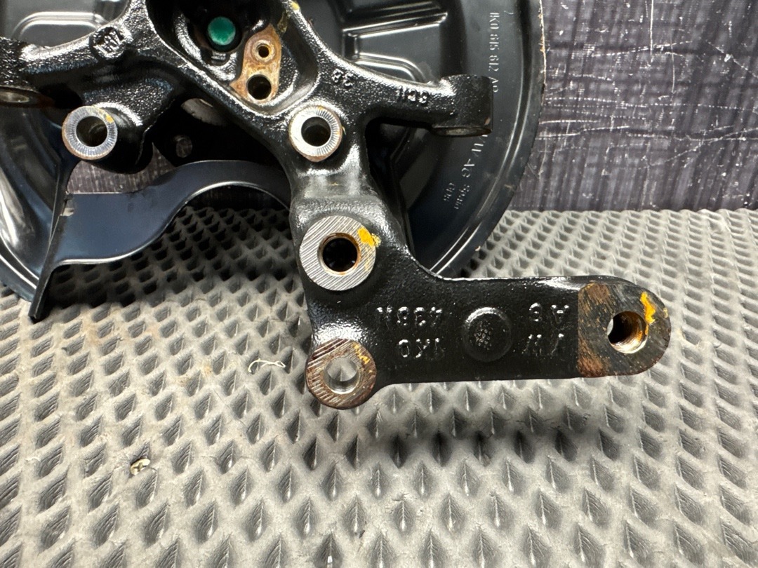 Поворотный кулак, 3680 рублей, Красноярск