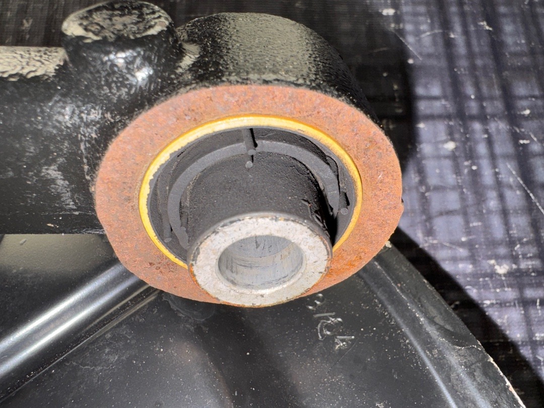 Поворотный кулак, 3680 рублей, Красноярск