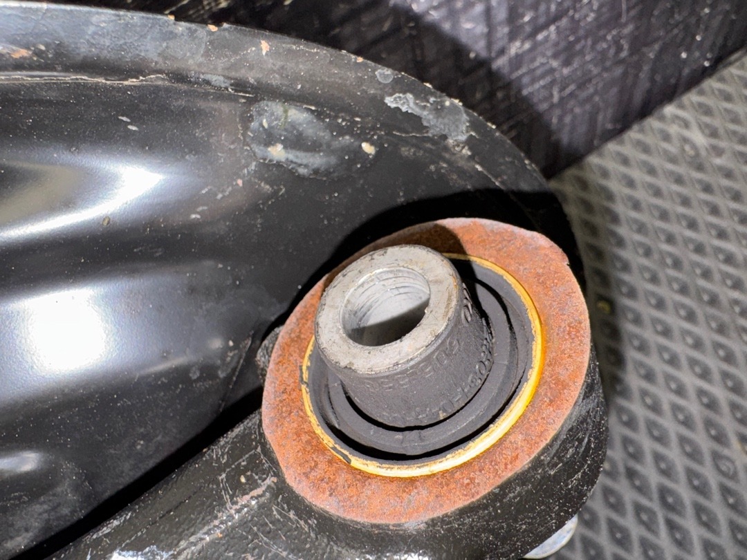 Поворотный кулак, 3680 рублей, Красноярск