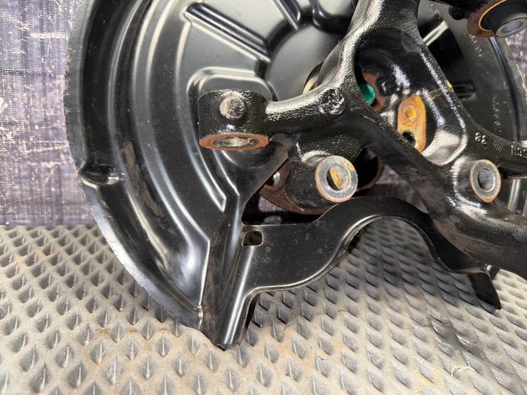 Поворотный кулак, 3680 рублей, Красноярск