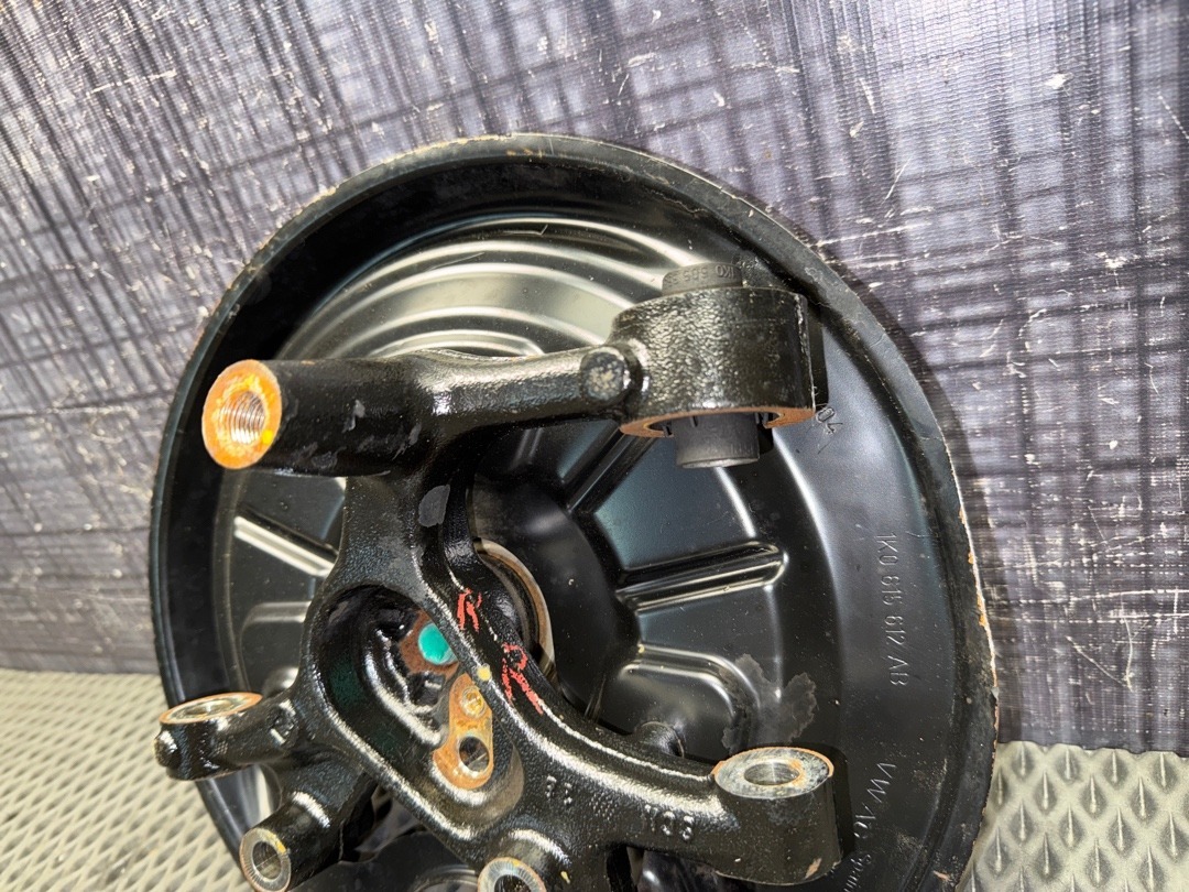 Поворотный кулак, 3680 рублей, Красноярск