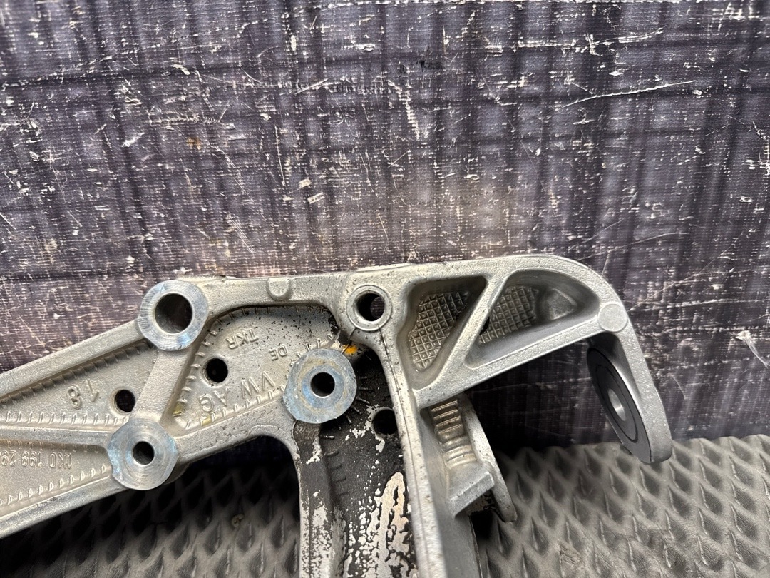 Кронштейн, 3180 рублей, Красноярск