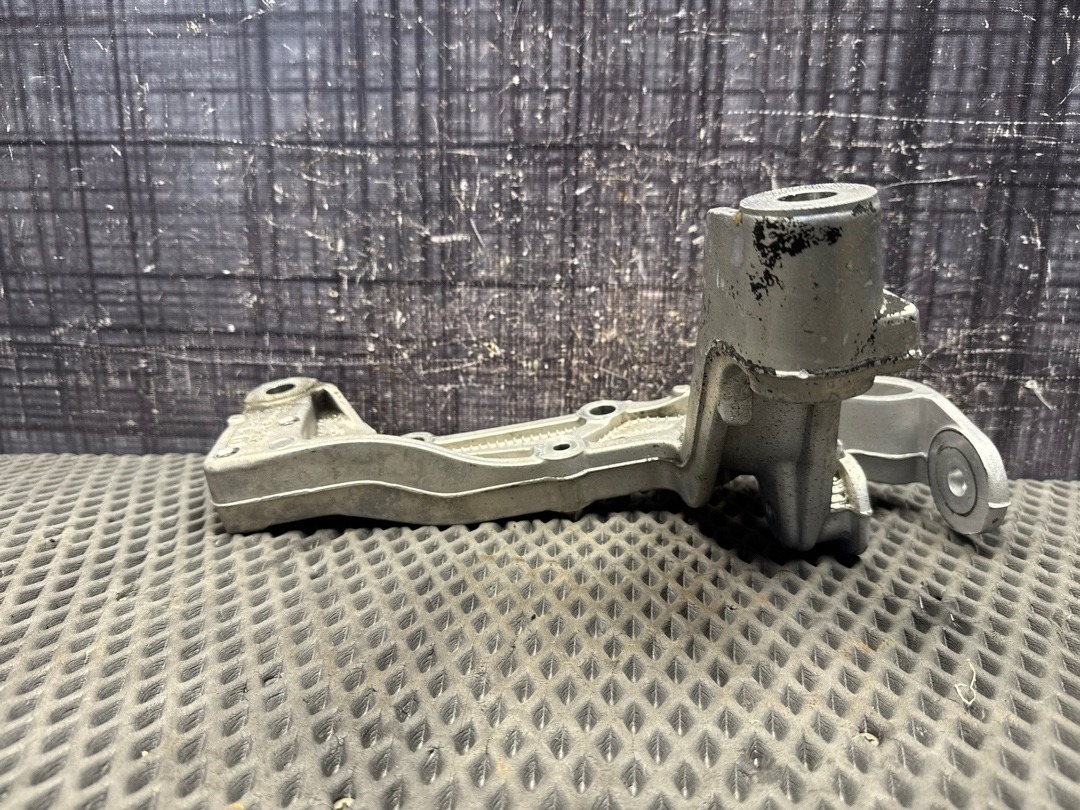 Кронштейн, 3180 рублей, Красноярск