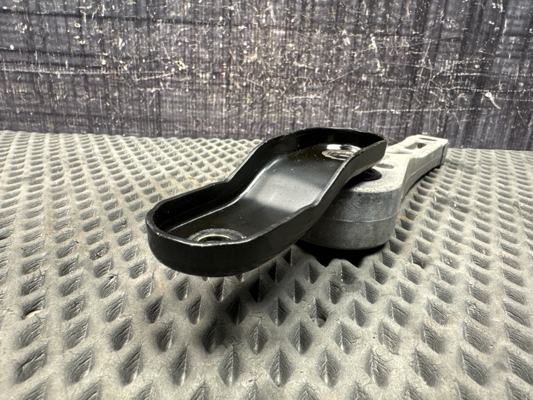 Опора двигателя, 970 рублей, Красноярск