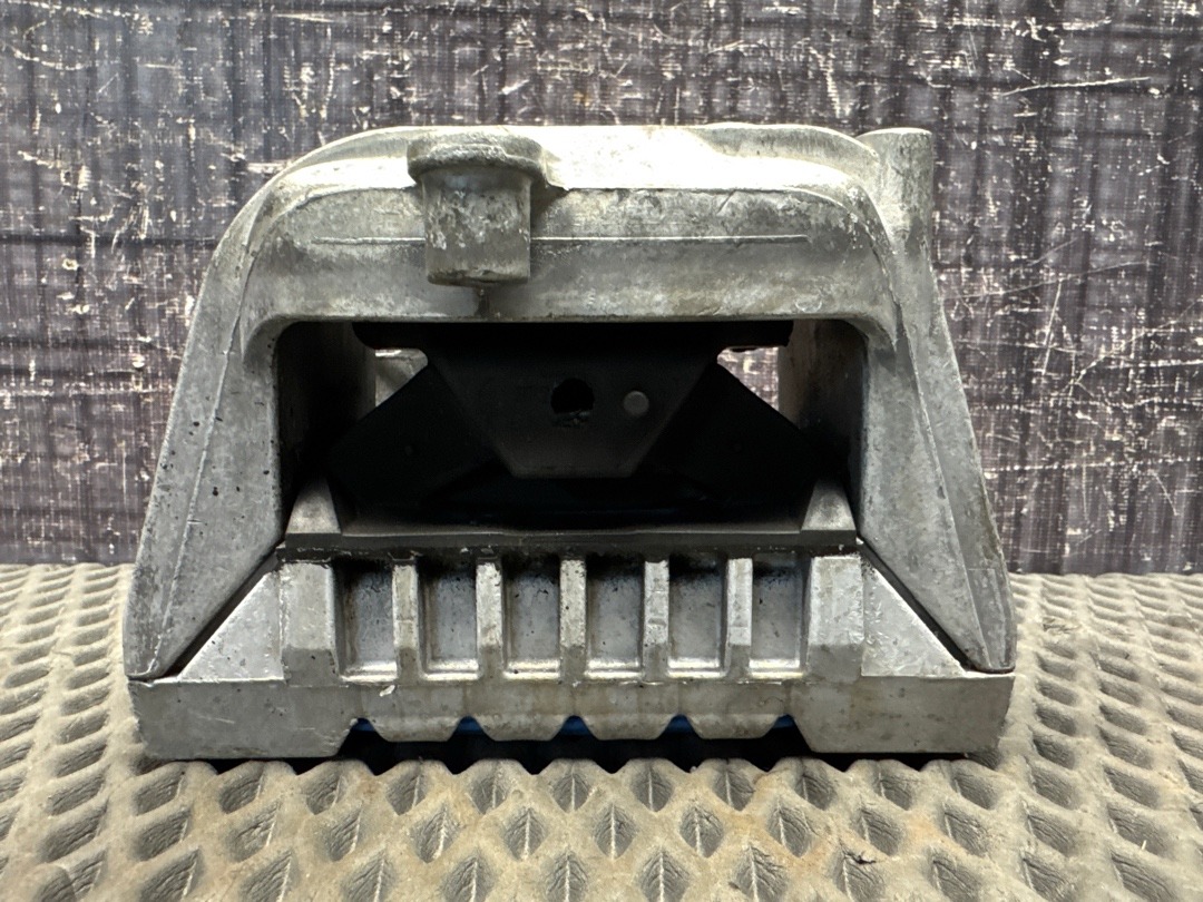 Подушка двигателя, 3730 рублей, Красноярск