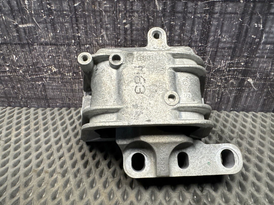 Подушка двигателя, 3730 рублей, Красноярск