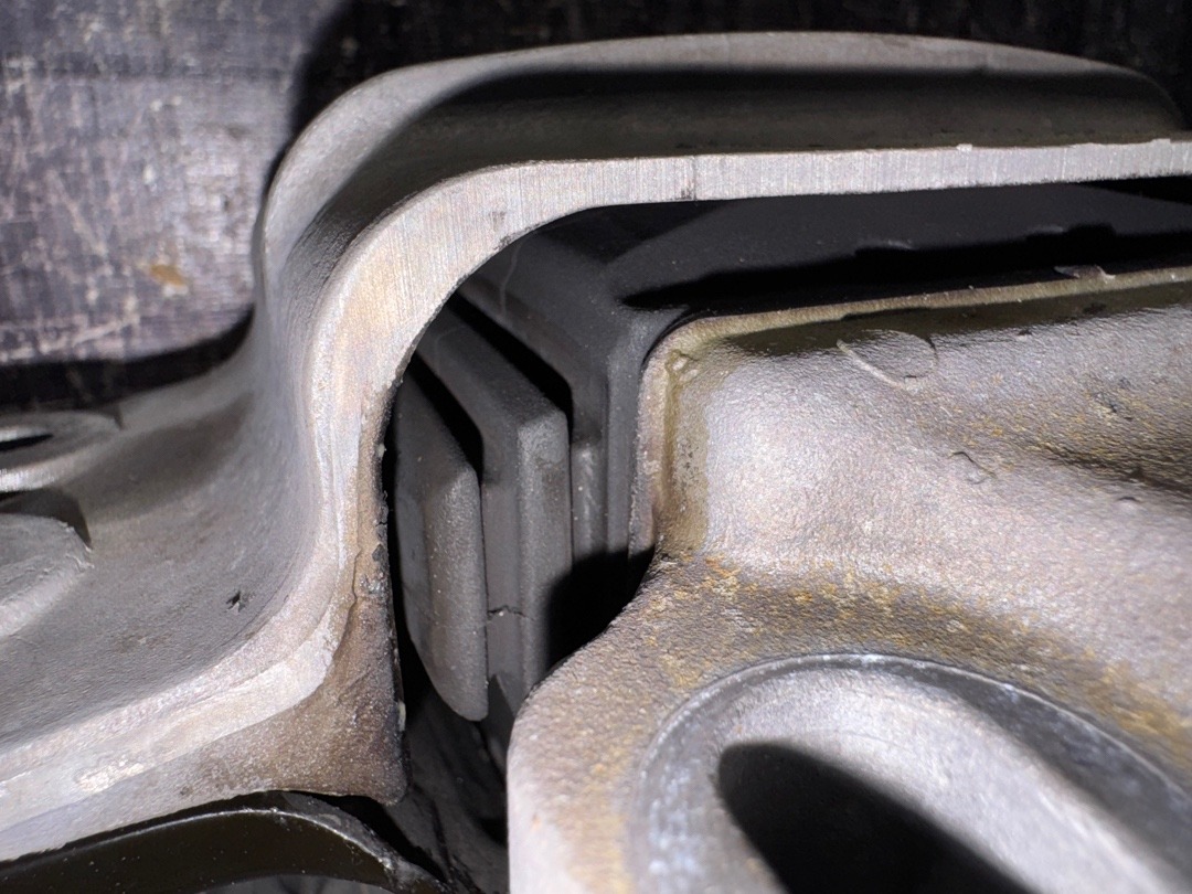 Подушка КПП, 3940 рублей, Красноярск