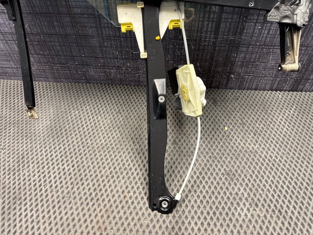 Стеклоподъемник, 1920 рублей, Красноярск