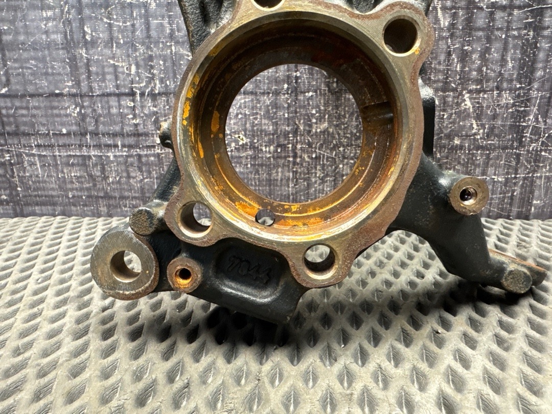 Поворотный кулак, 2370 рублей, Красноярск