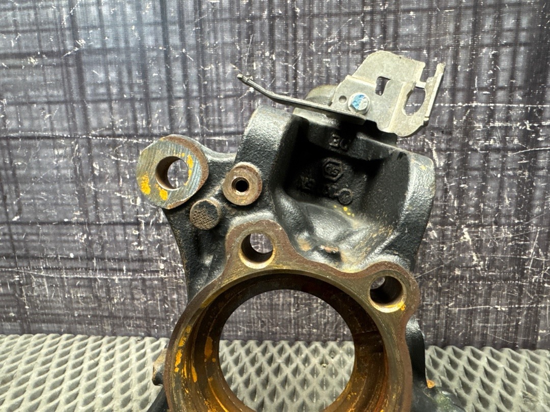 Поворотный кулак, 2370 рублей, Красноярск