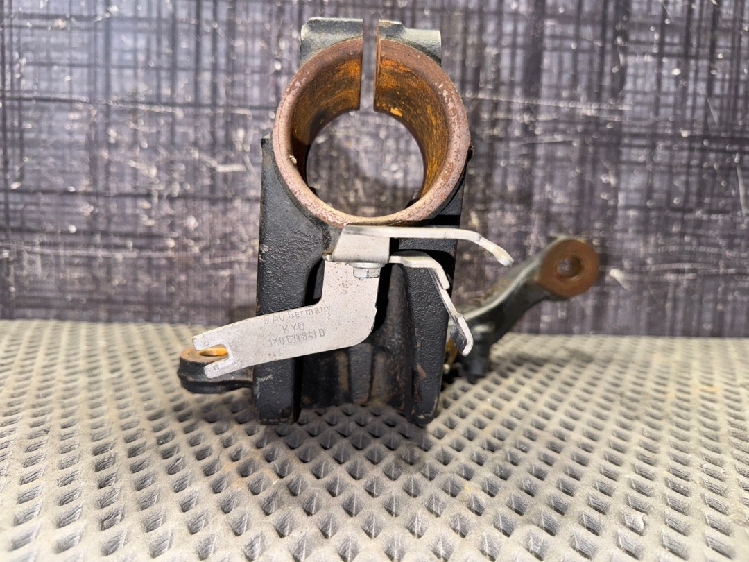 Поворотный кулак, 2370 рублей, Красноярск