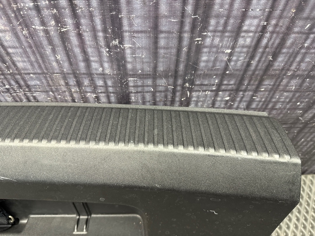 Пластик багажника, 1330 рублей, Красноярск