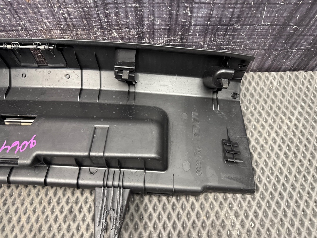 Пластик багажника, 1330 рублей, Красноярск