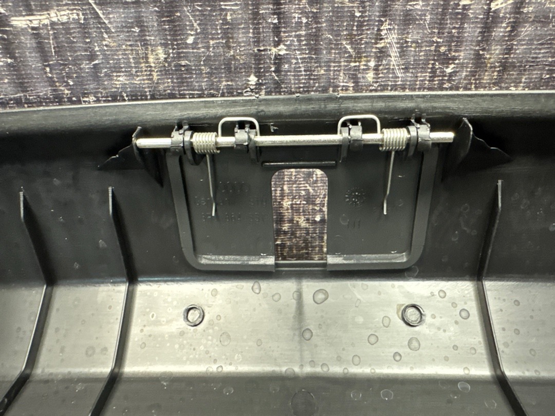 Пластик багажника, 1330 рублей, Красноярск