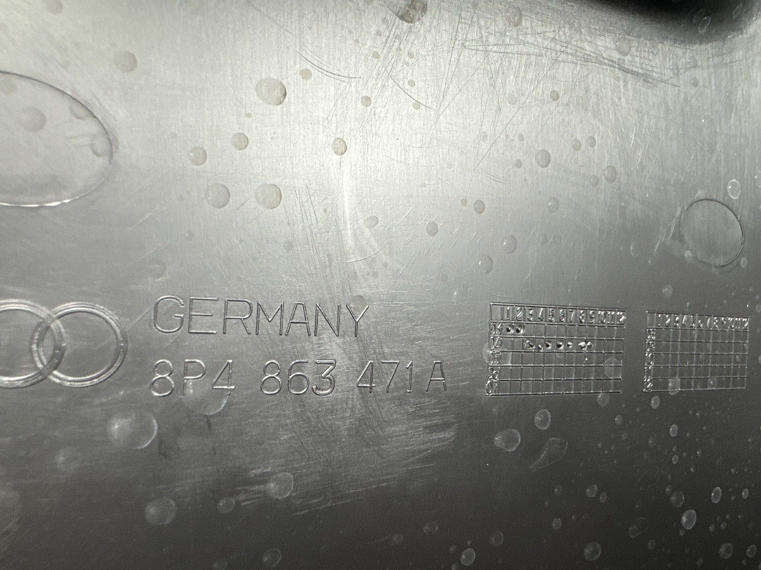 Пластик багажника, 1330 рублей, Красноярск