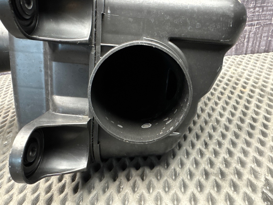 Резонатор воздушного фильтра, 2010 рублей, Красноярск