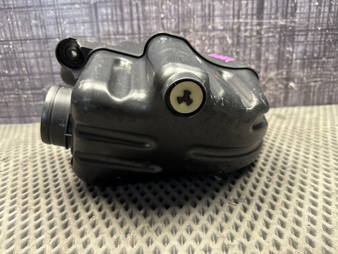 Резонатор воздушного фильтра, 2010 рублей, Красноярск