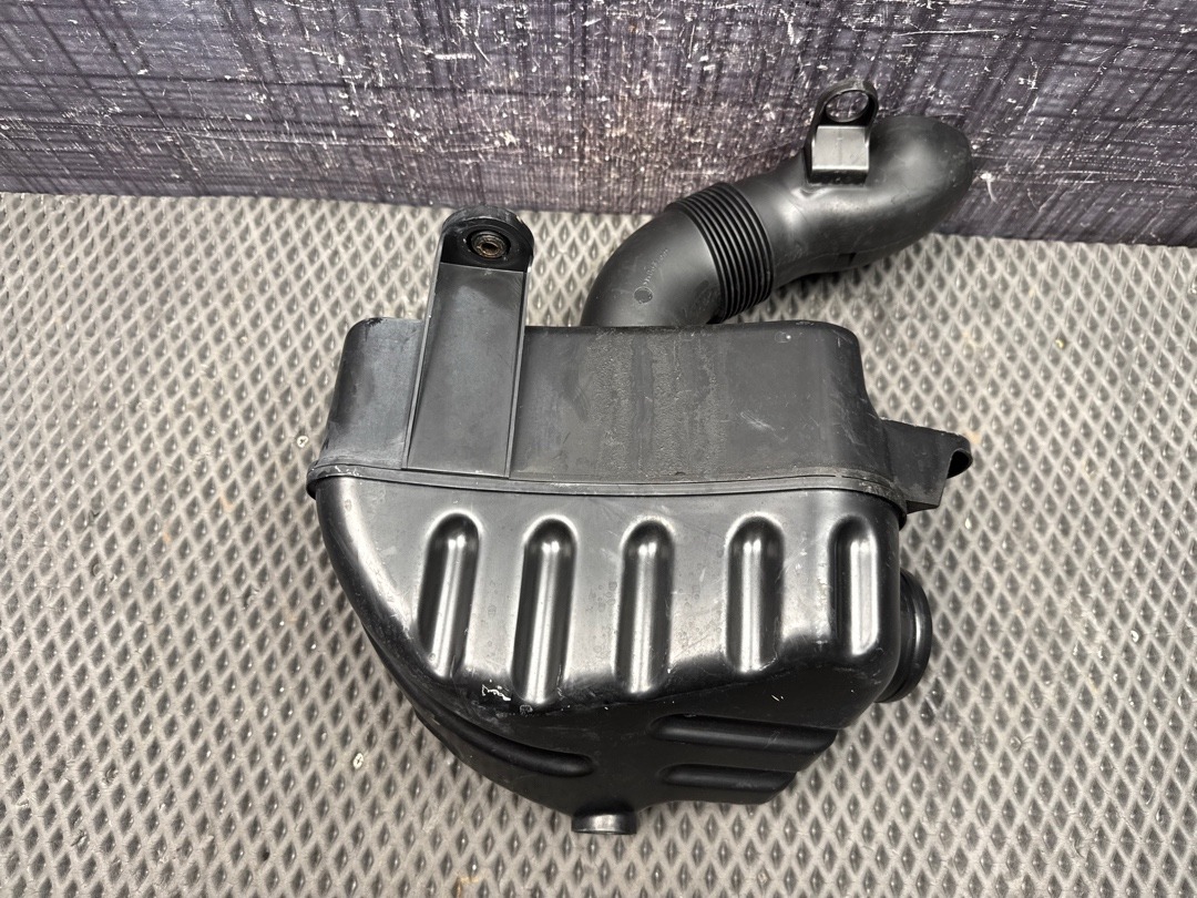 Резонатор воздушного фильтра, 2010 рублей, Красноярск