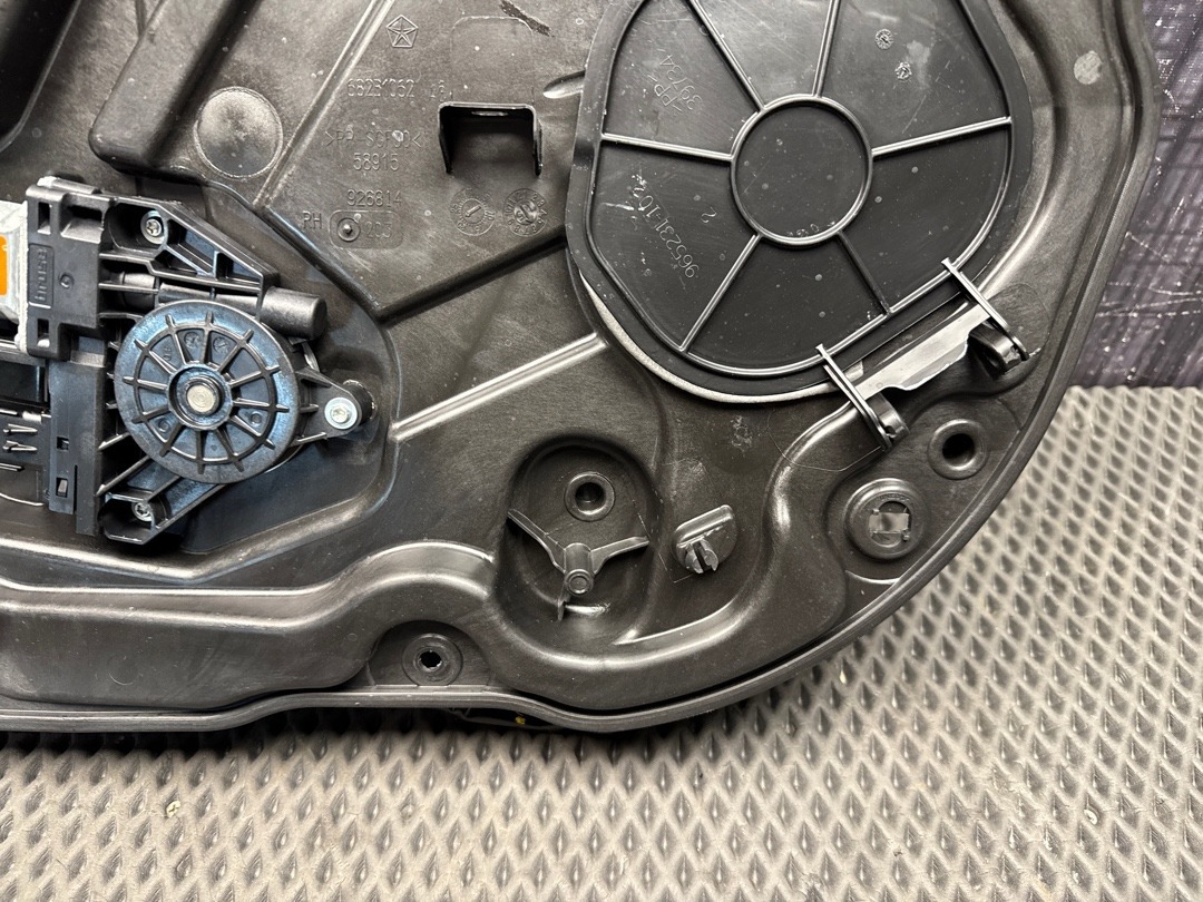 Стеклоподъемник, 3620 рублей, Красноярск