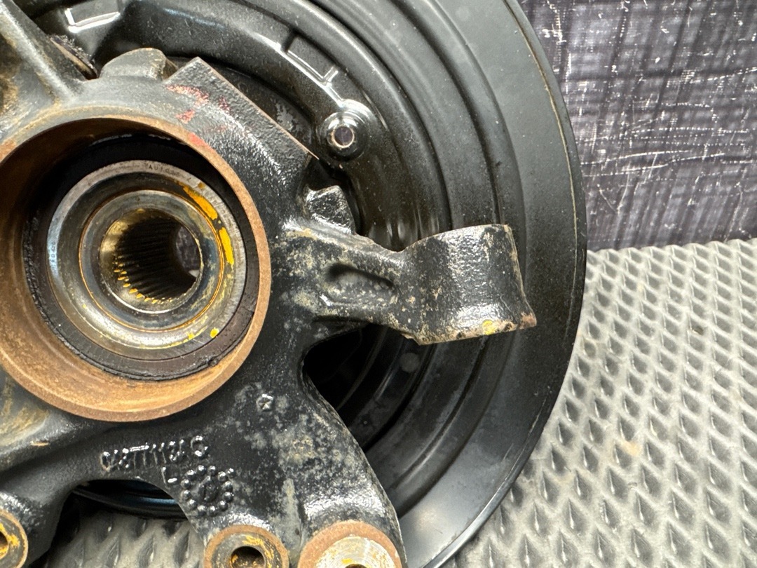 Поворотный кулак, 5880 рублей, Красноярск