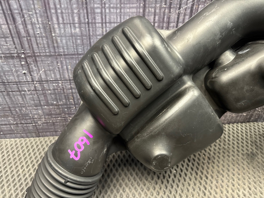 Резонатор воздушного фильтра, 5470 рублей, Красноярск