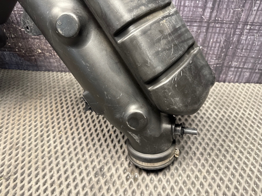 Резонатор воздушного фильтра, 5470 рублей, Красноярск