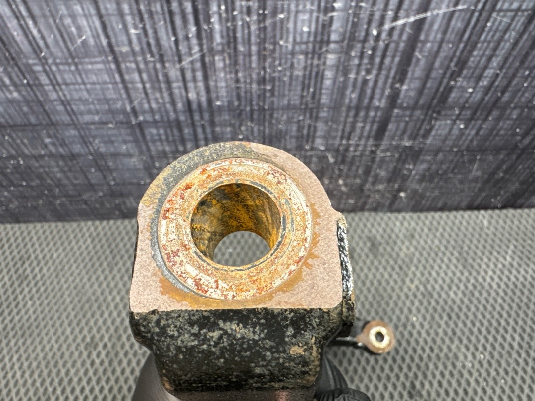 Поворотный кулак, 6710 рублей, Красноярск