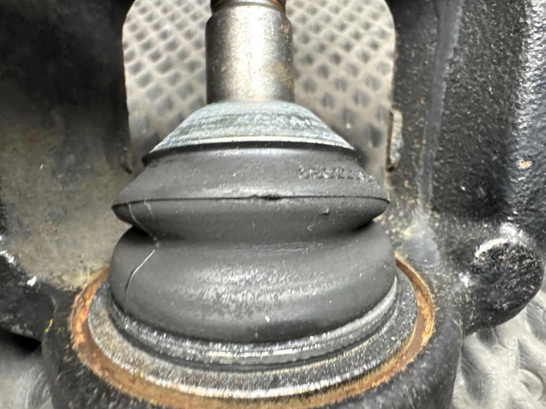 Поворотный кулак, 6710 рублей, Красноярск