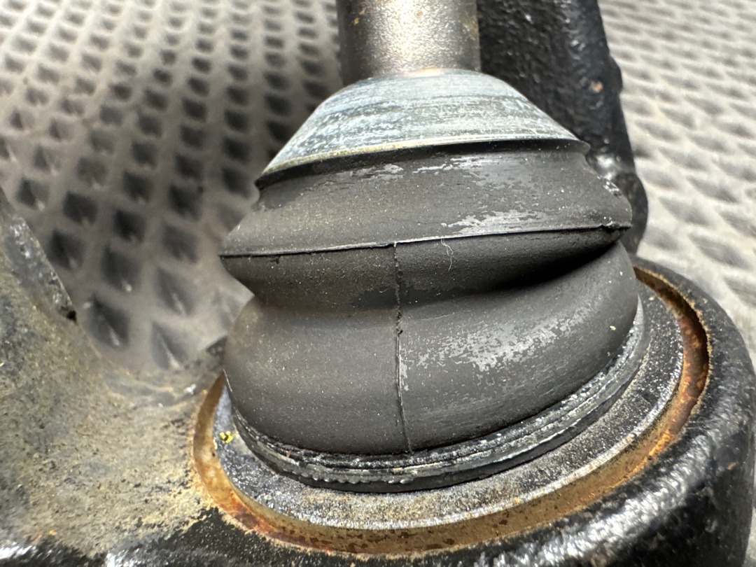 Поворотный кулак, 6710 рублей, Красноярск