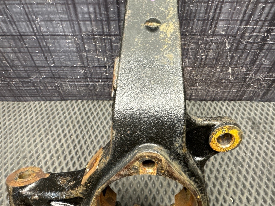 Поворотный кулак, 6710 рублей, Красноярск