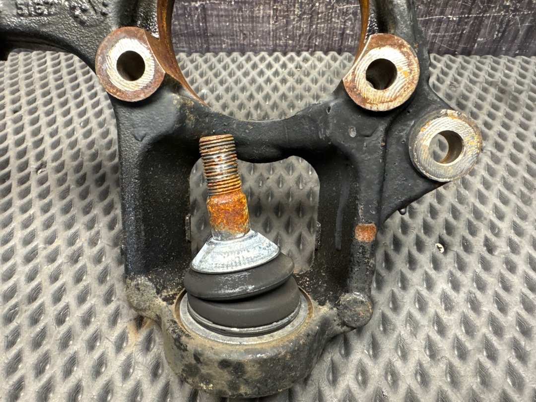 Поворотный кулак, 6710 рублей, Красноярск