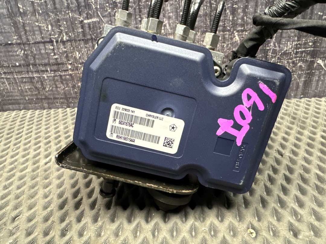 Блок ABS, 11210 рублей, Красноярск