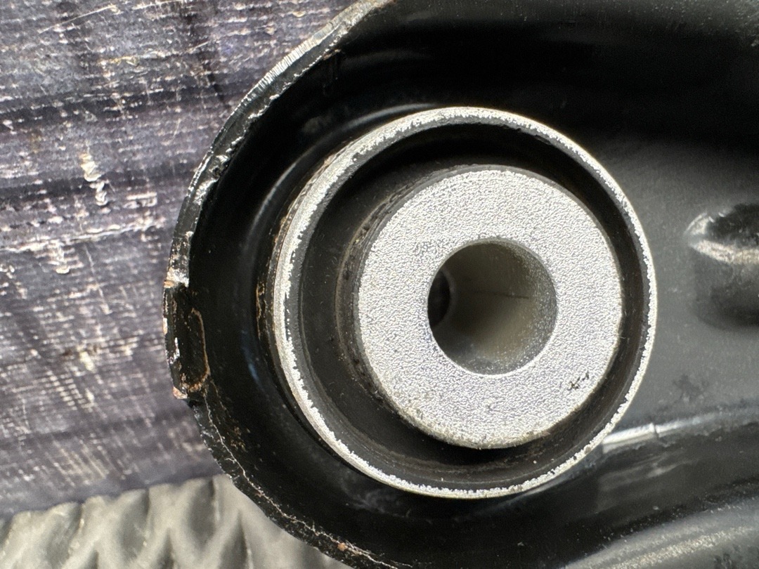 Рычаг подвески, 1360 рублей, Красноярск