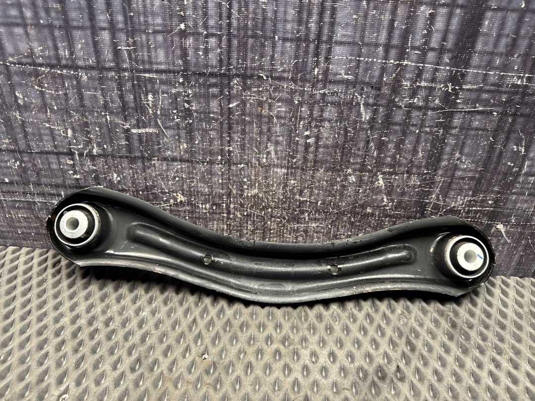 Рычаг подвески, 1360 рублей, Красноярск