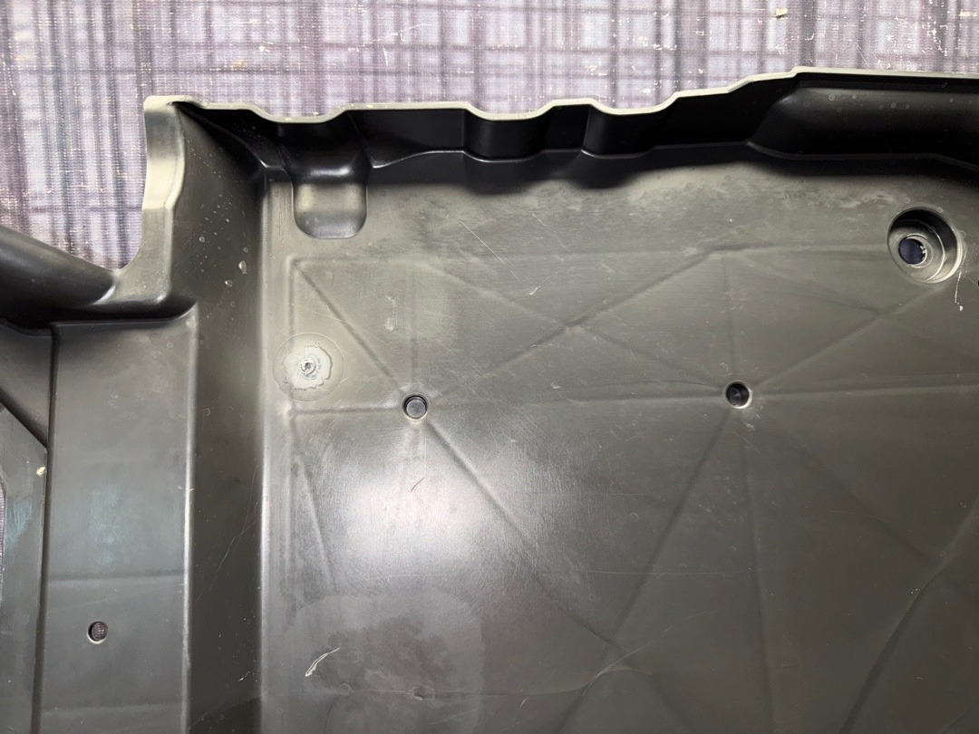 Пластик багажника, 2210 рублей, Красноярск