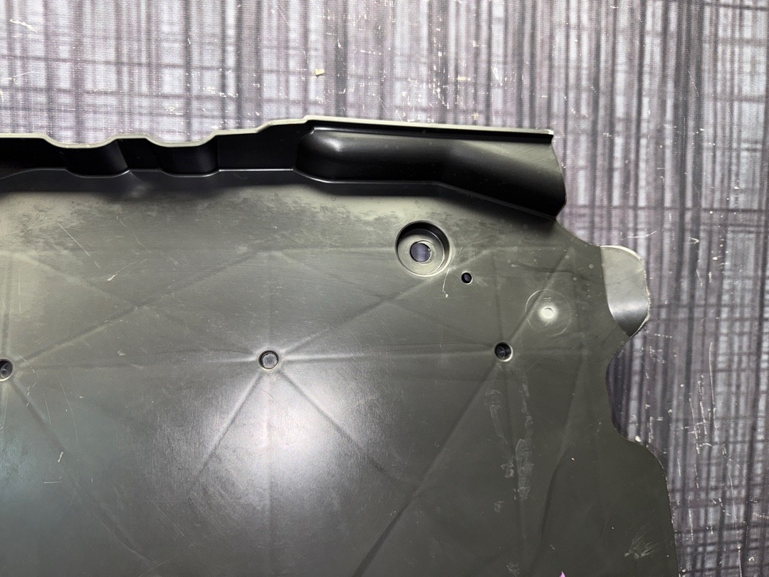 Пластик багажника, 2210 рублей, Красноярск