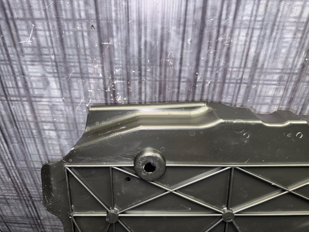 Пластик багажника, 2210 рублей, Красноярск