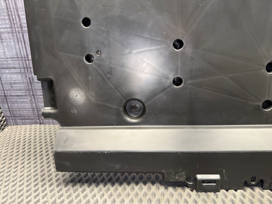 Пластик багажника, 2140 рублей, Красноярск