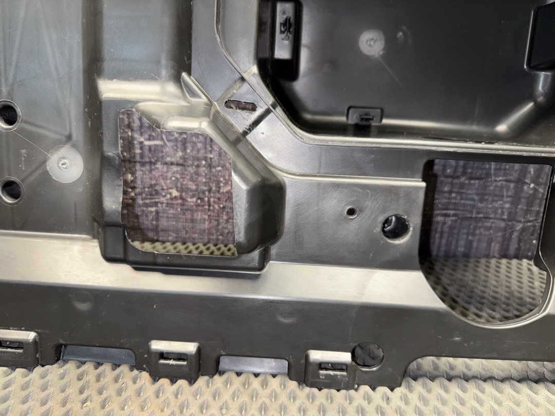 Пластик багажника, 2140 рублей, Красноярск