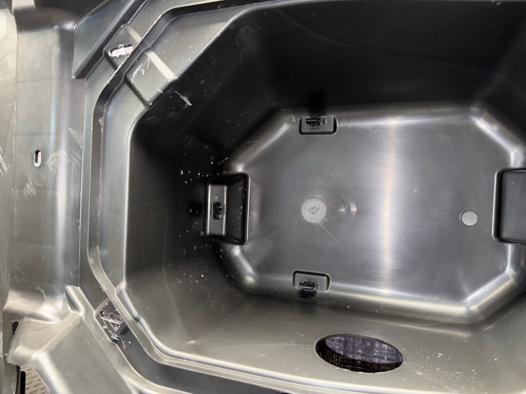 Пластик багажника, 2140 рублей, Красноярск