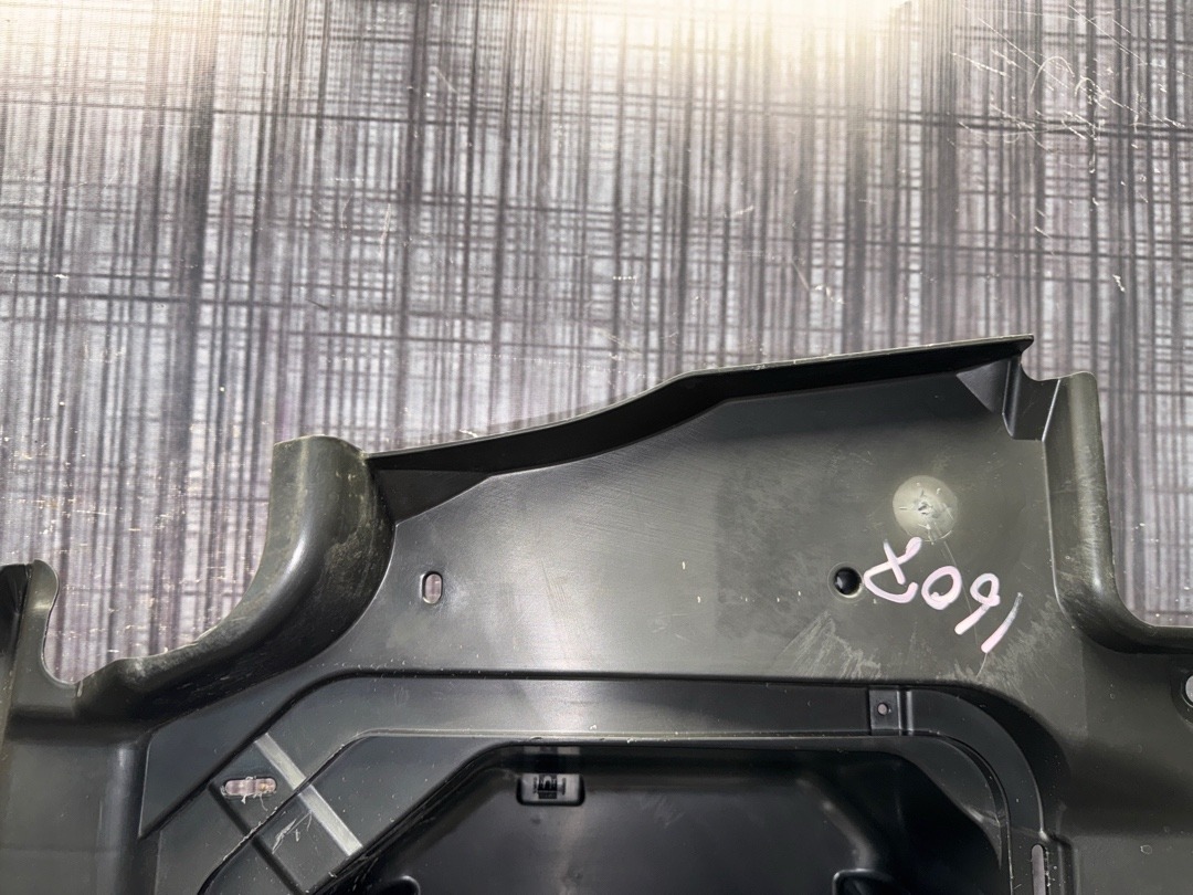 Пластик багажника, 2140 рублей, Красноярск