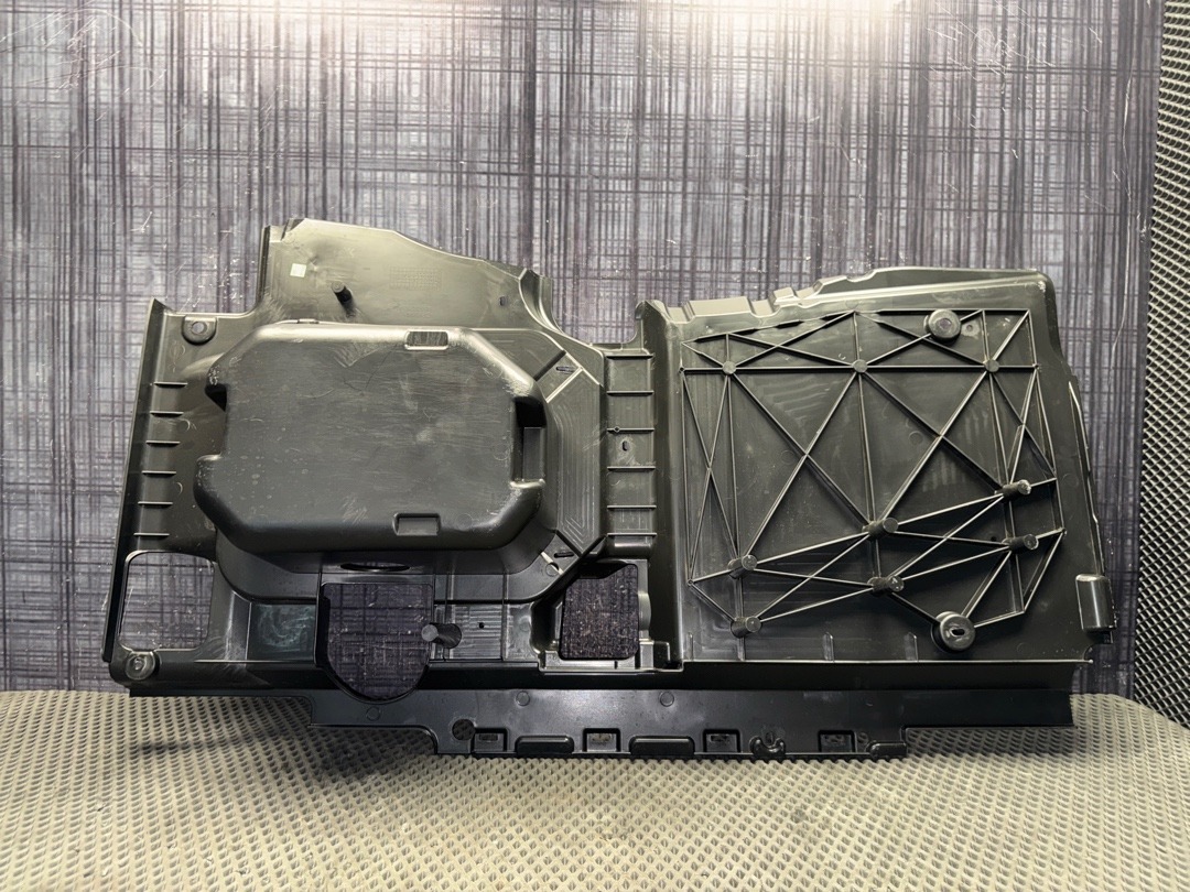 Пластик багажника, 2140 рублей, Красноярск