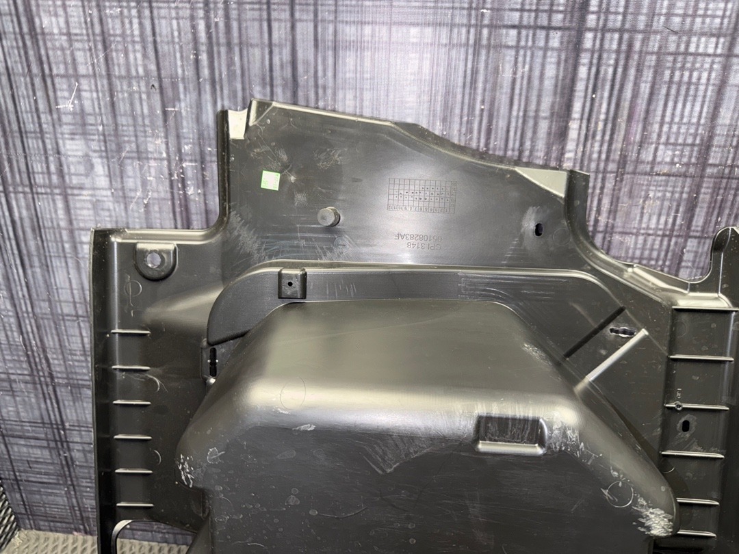 Пластик багажника, 2140 рублей, Красноярск