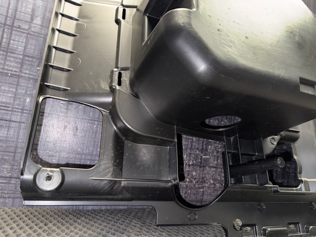 Пластик багажника, 2140 рублей, Красноярск